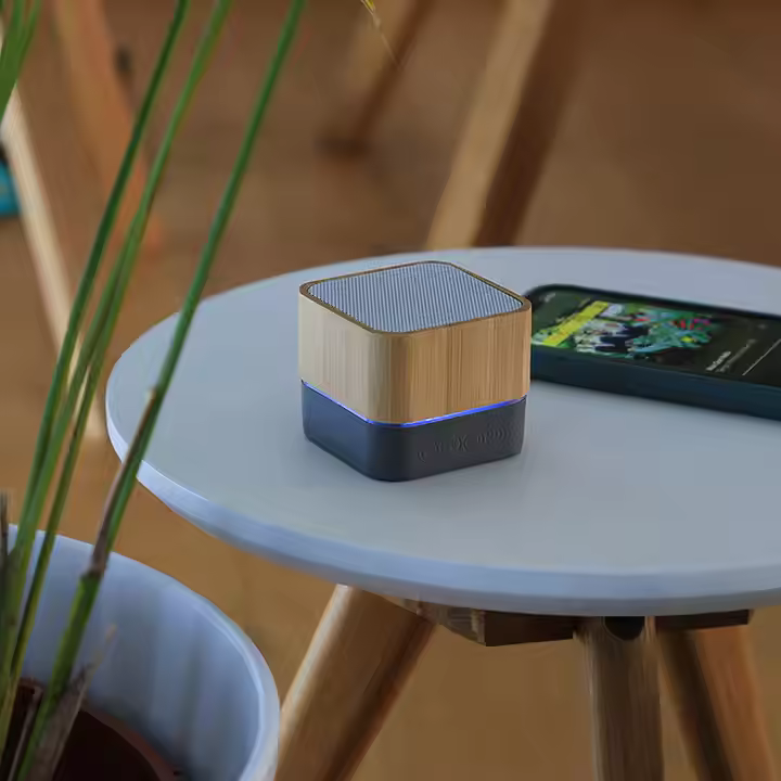 Small Anything Smart Bamboo Sound Music Player Wireless Bt Portable Bluetooths Blue Tooth Speaker